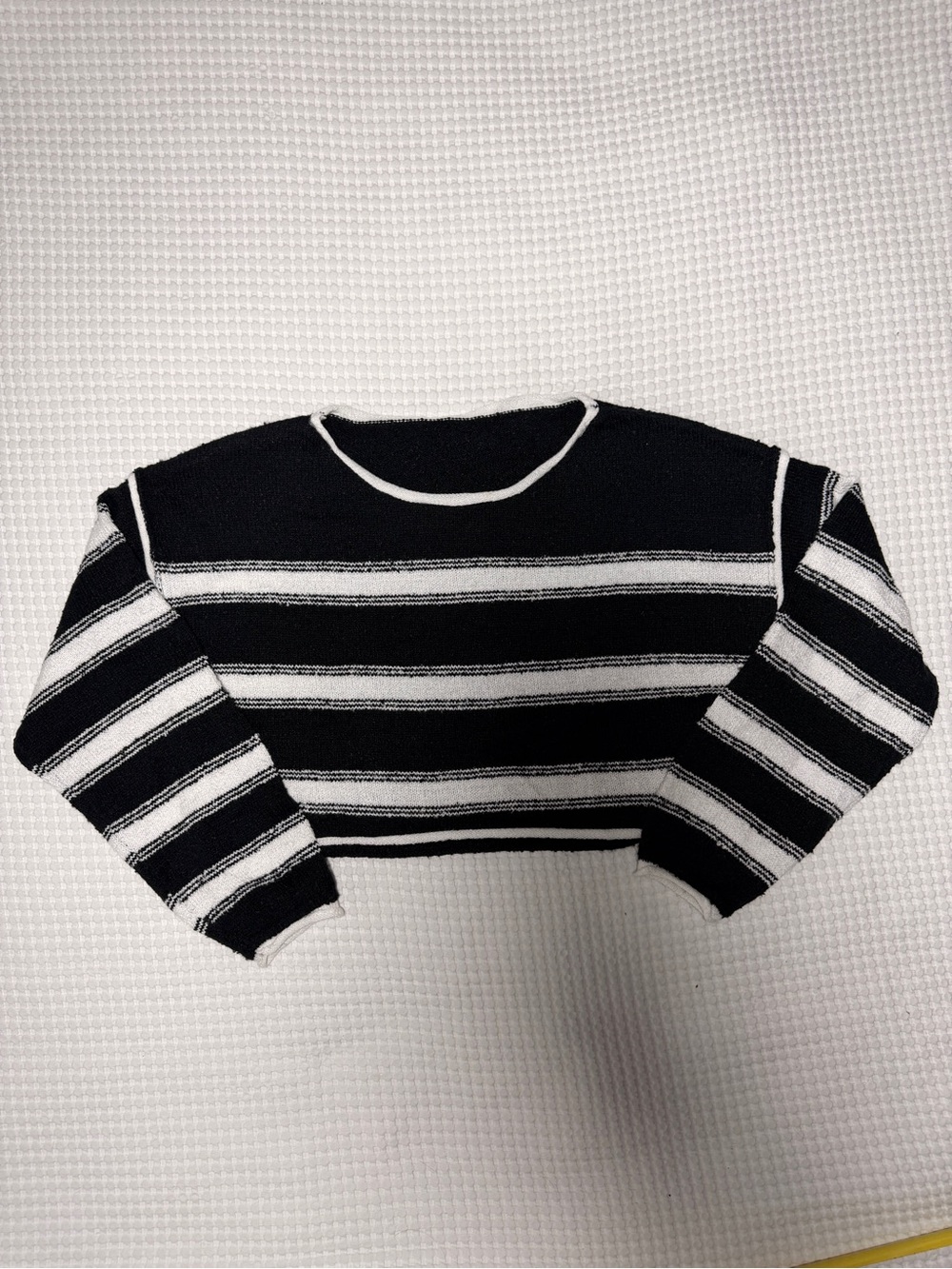 Like New Black & White Striped Cropped Sweater